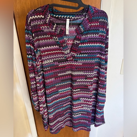 Dear Scarlett Zig Zag Stripe 3/4 Sleeve V Neck Tunic Top size XL - Picture 13 of 14